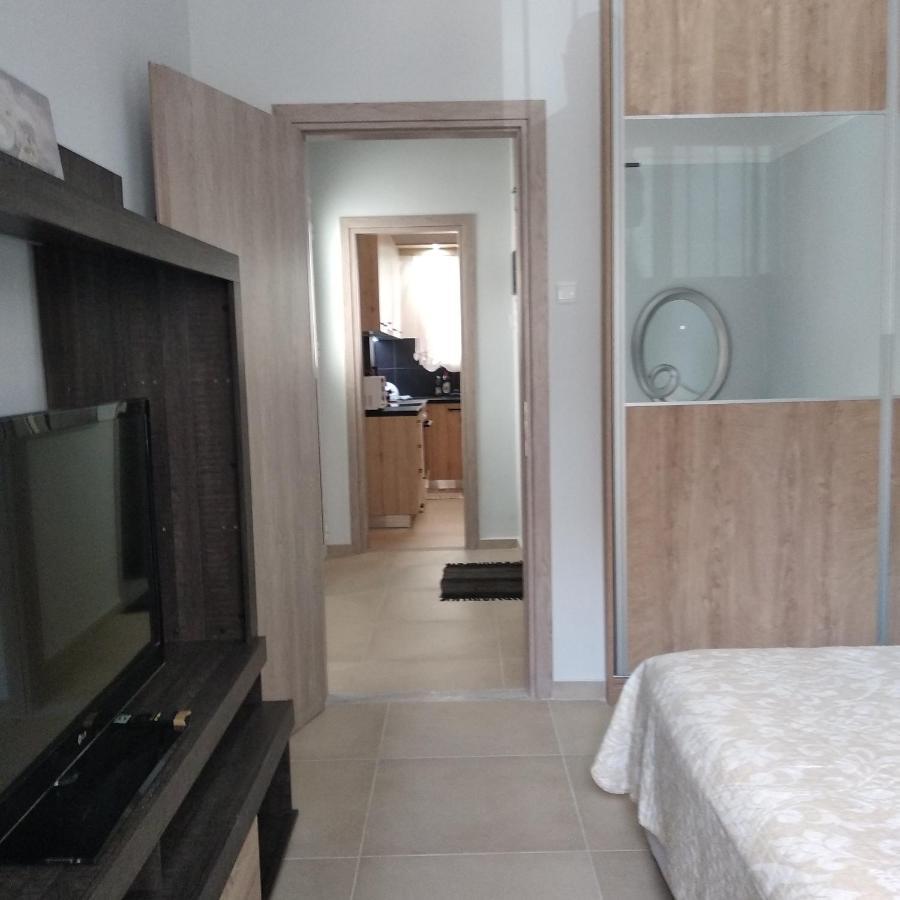 Central Town House 60M2**** El Pireo Exterior foto